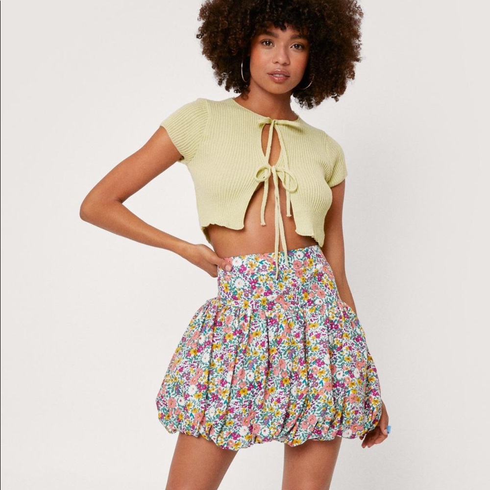 Floral Puffball Hem Mini Skirt